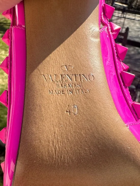 *NEW* VALENTINO ROCKSTUD HEELS (IT 40) - Picture 8 of 10